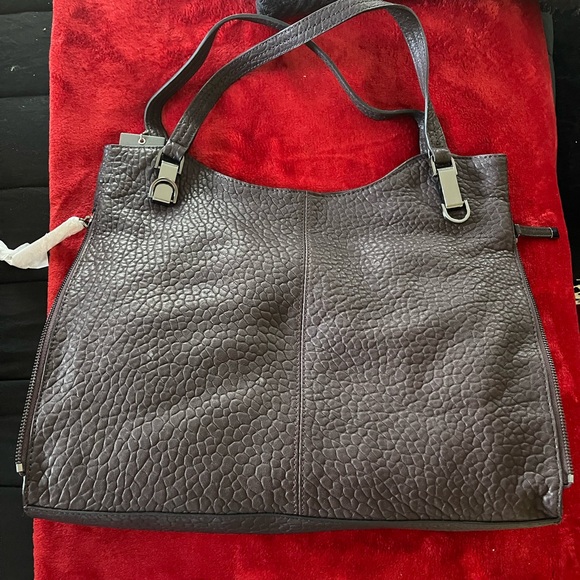 Vince camuto tote/handbag
NEVER USED - Picture 2 of 5